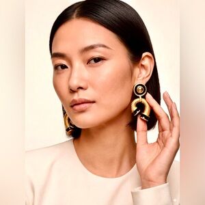 Vintage Black Enamel Lucky Horseshoe Earrings – Elegant Statement Design